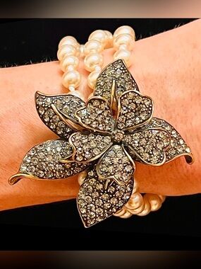 Heidi Daus Vintage Crystal Flower 3-Strand Pearl Bracelet 7" Custom Conversion